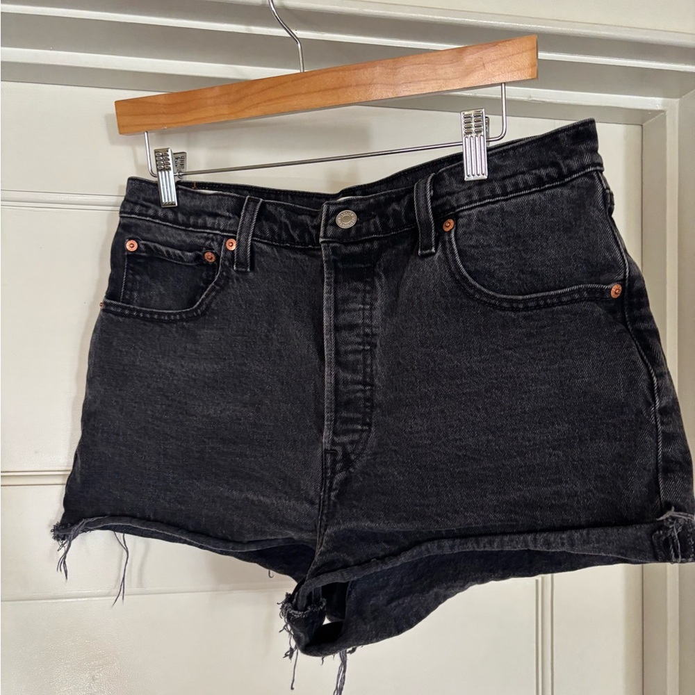levi’s rib cage high waisted denim black shorts size 32